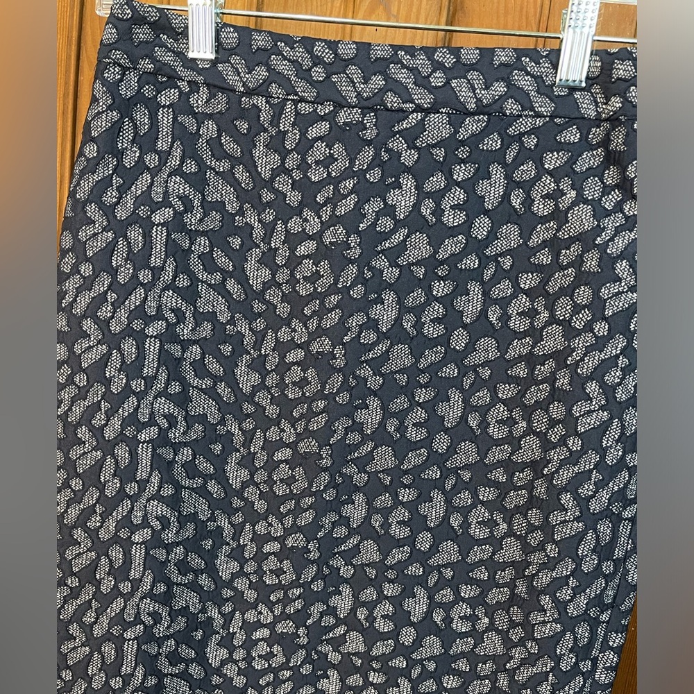Banana Republic Womens 0 Pencil Skirt Lined Blue Animal Print Zip Back NWT - Picture 2 of 11